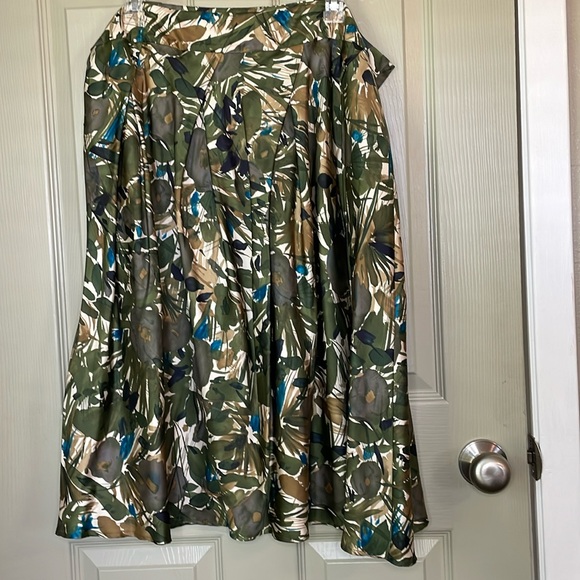 Rare 💯% Silk Jones New York NWT Full Skirt - Picture 3 of 17